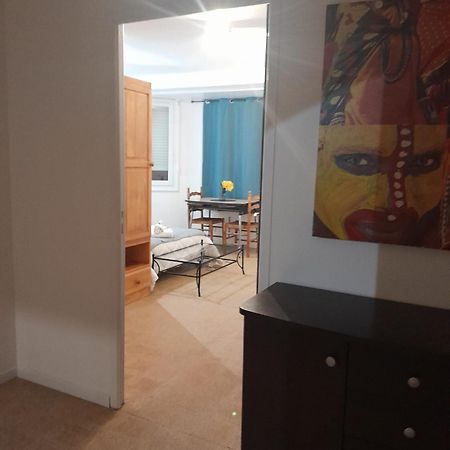 פרפיניין Charmant Studio Avec Balcon 2 מראה חיצוני תמונה